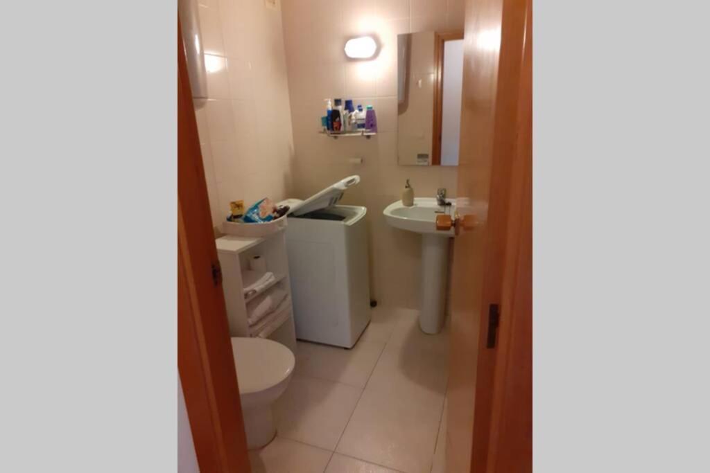 Apartamento Con Piscina En El Centro De Blanes Bagian luar foto