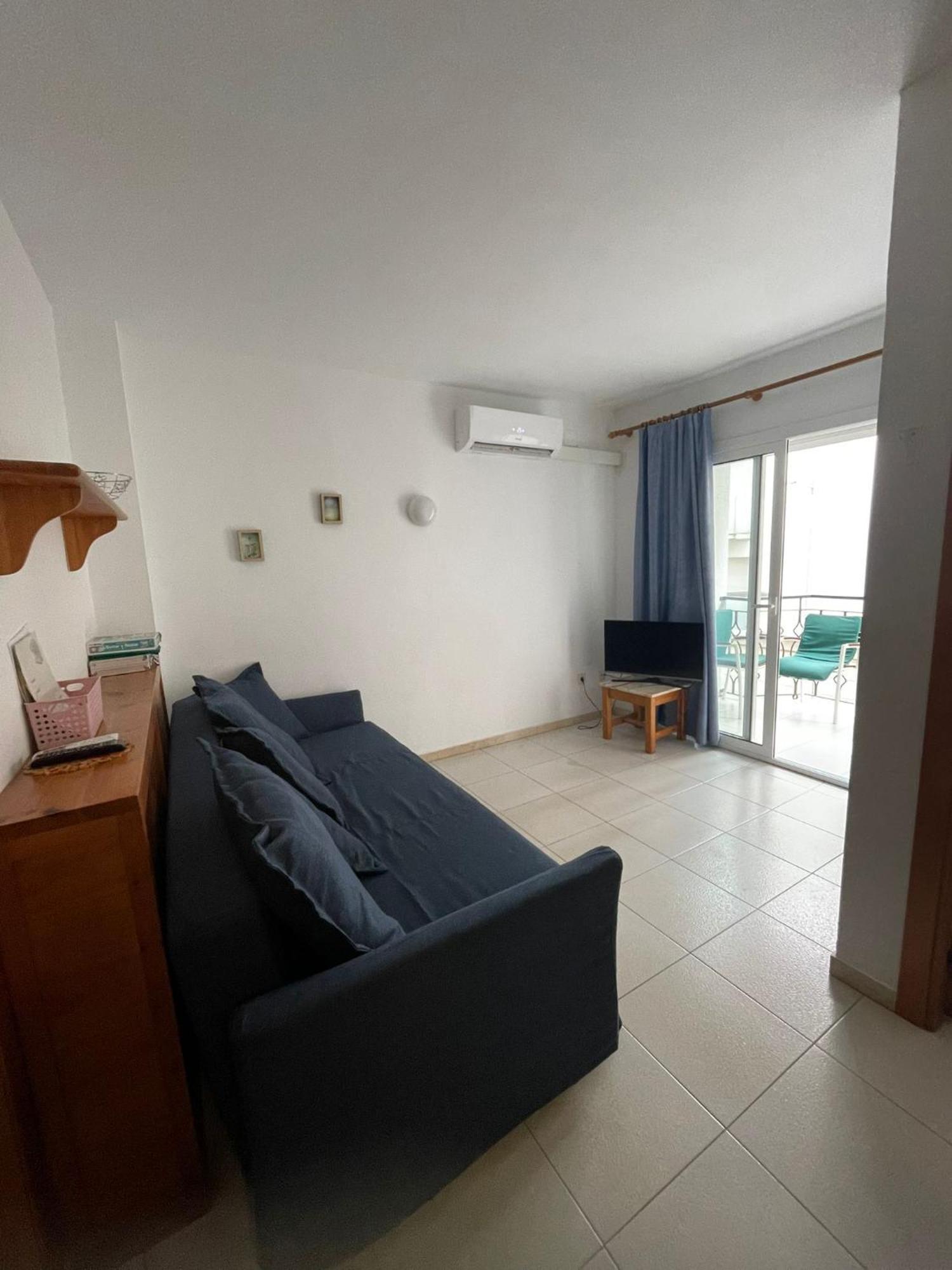 Apartamento Con Piscina En El Centro De Blanes Bagian luar foto